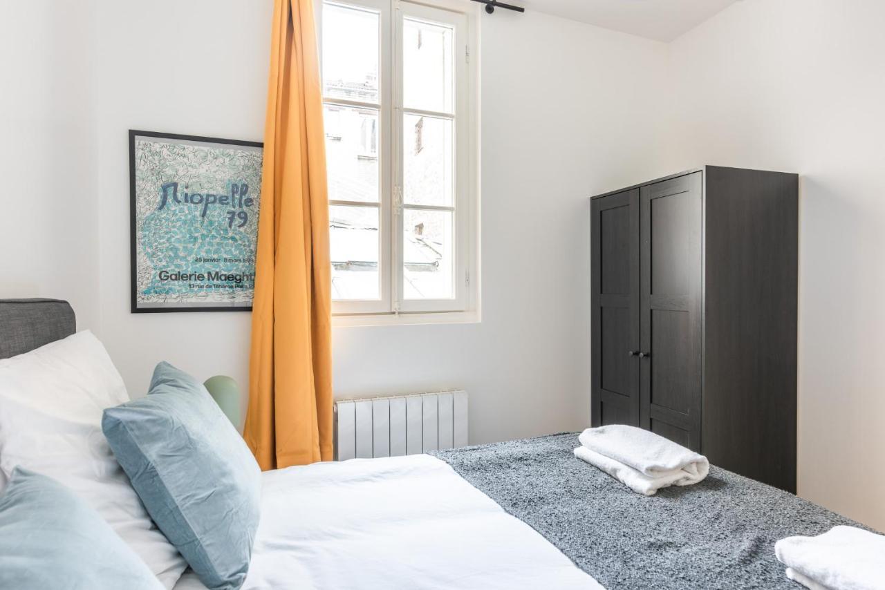 Fantastic Architect Loft For 10 Guests Near Metro * Parijs